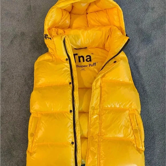 TNA Yellow Super Puff Jacket - Picture 1 of 2